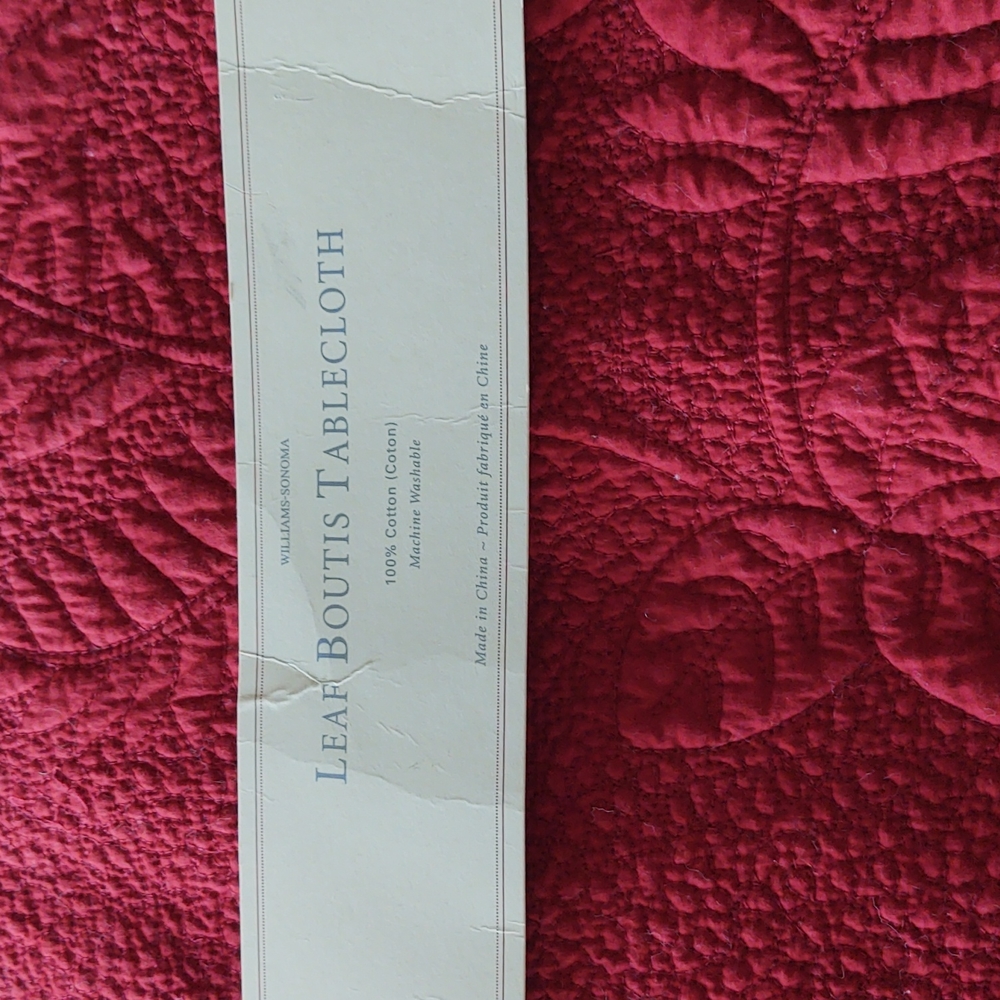 Williams Sonoma Quilted tablecloth
